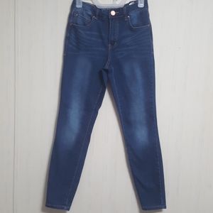 MAURICES  jeans Everflex high-rise size 6 reg